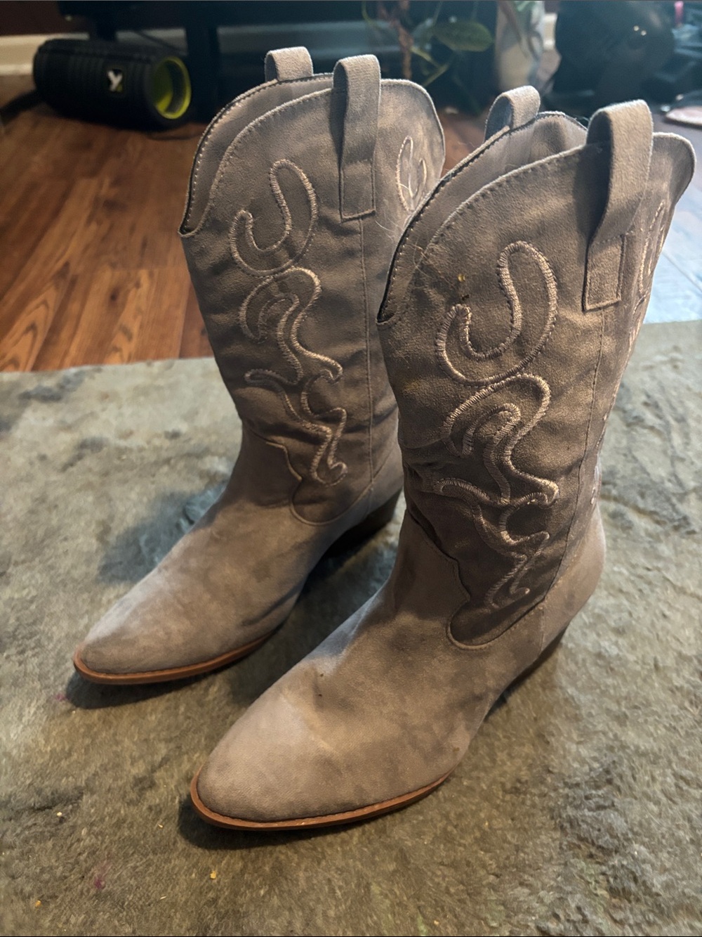 Women's Suede Western Ankle Boots - Gray
